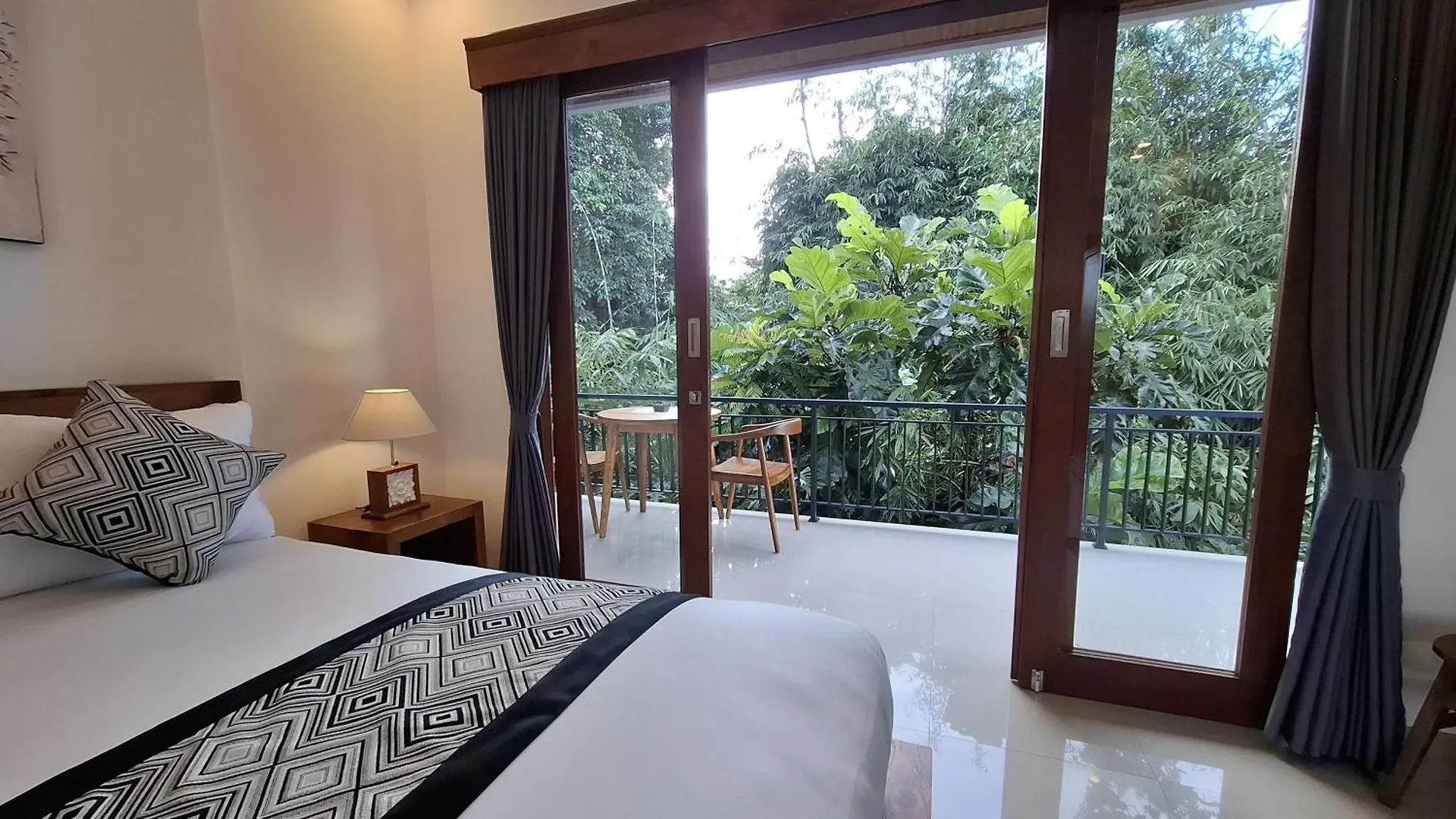 Asna House Hotel Ubud  0*, Ubud (Bali)